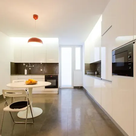 Apartament Place Of Tram 28 *