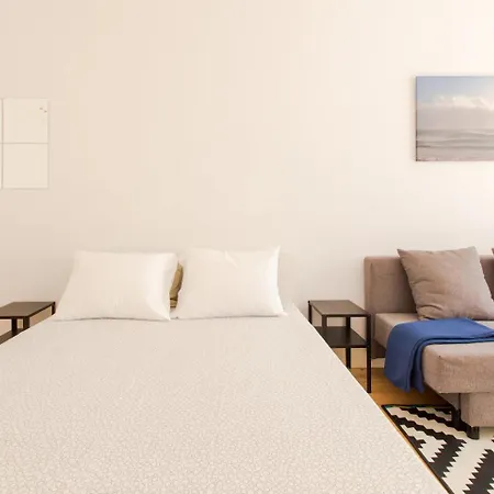 Place Of Tram 28 Apartman *